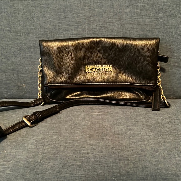 Kenneth Cole Purse - Picture 1 of 2